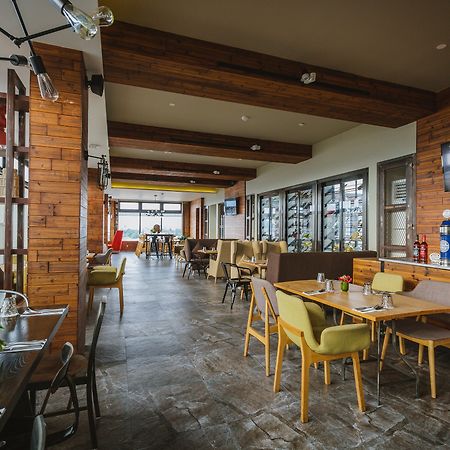 Hotel Xyz Tacloban Bagian luar foto
