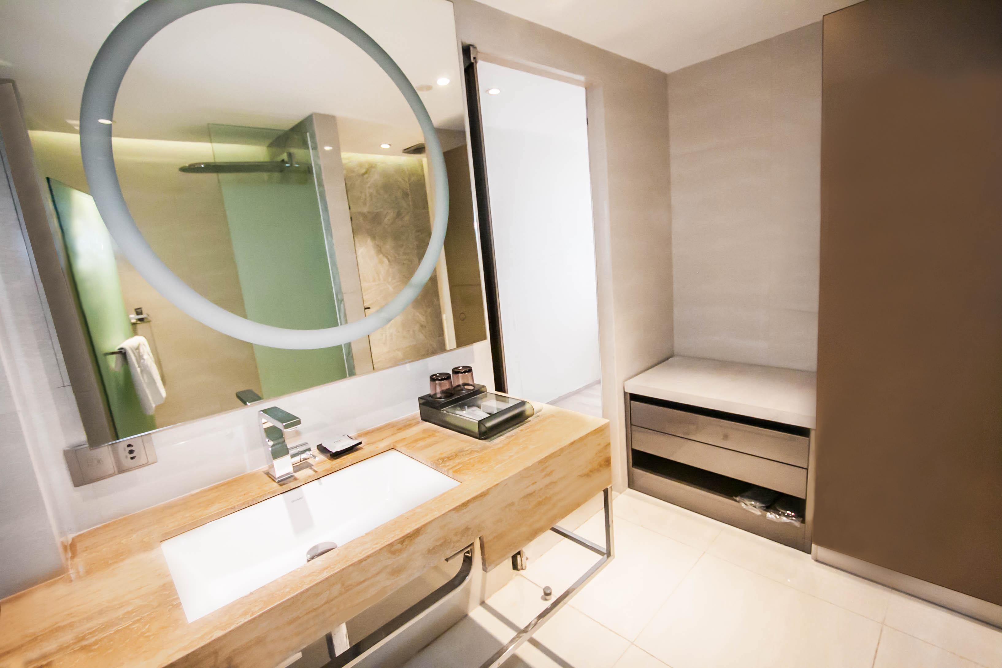 Hotel Xyz Tacloban Bagian luar foto