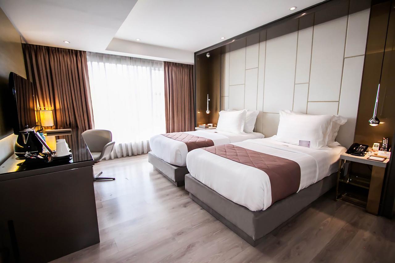 Hotel Xyz Tacloban Bagian luar foto